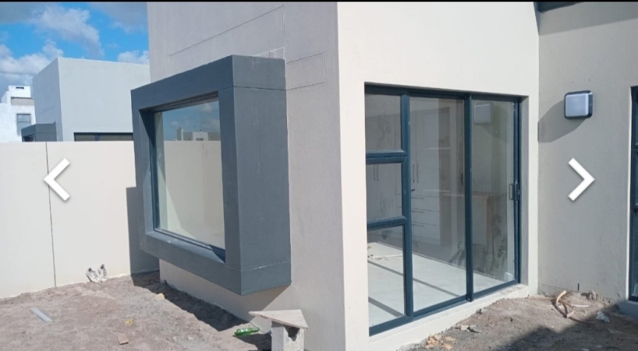 4 Bedroom Property for Sale in Sandown Western Cape